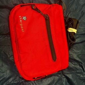 Sherpani Zoom Crossbody Bag